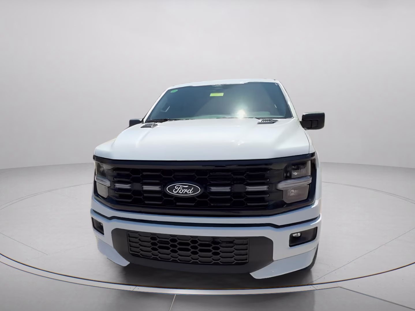 2026 Oxford White Ford F-150 STX Crew Cab Pickup 4X4 Truck