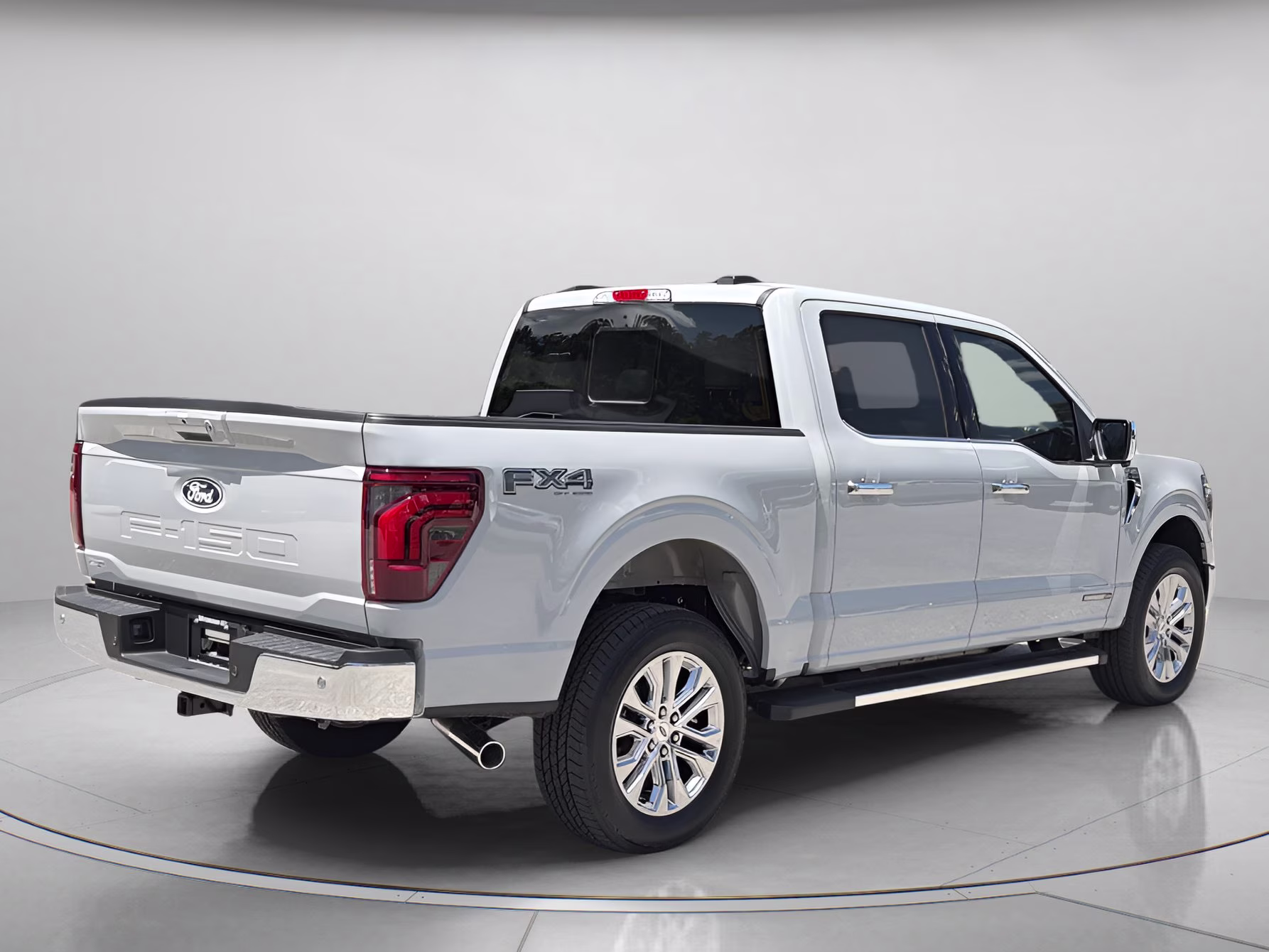 2026 Avalanche Ford F-150 LARIAT Crew Cab Pickup 4X4 Truck