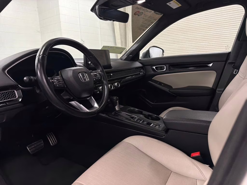 2022 Platinum White Pearl Honda Civic Sport Touring FWD Hatchback