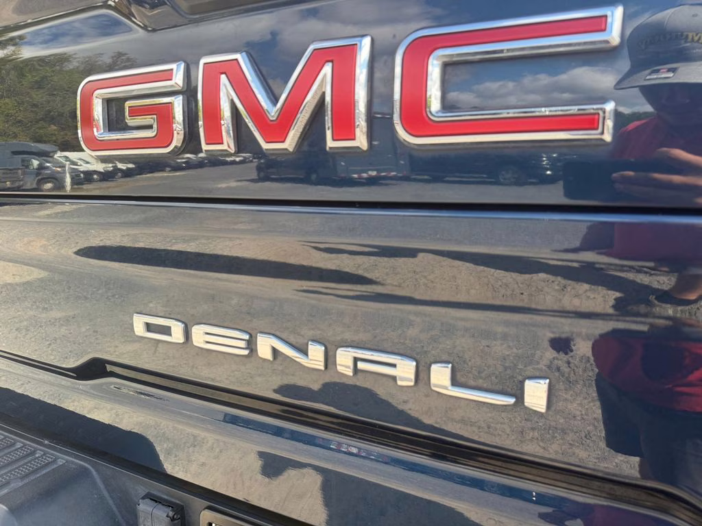 2023 Pacific Blue Metallic GMC Sierra 2500HD Denali 4X4 Truck