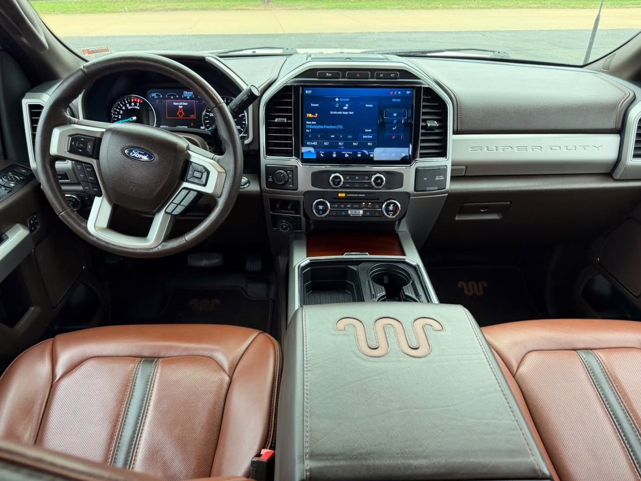 2022 Oxford White Ford Super Duty F-350 SRW King Ranch 4X4 Truck