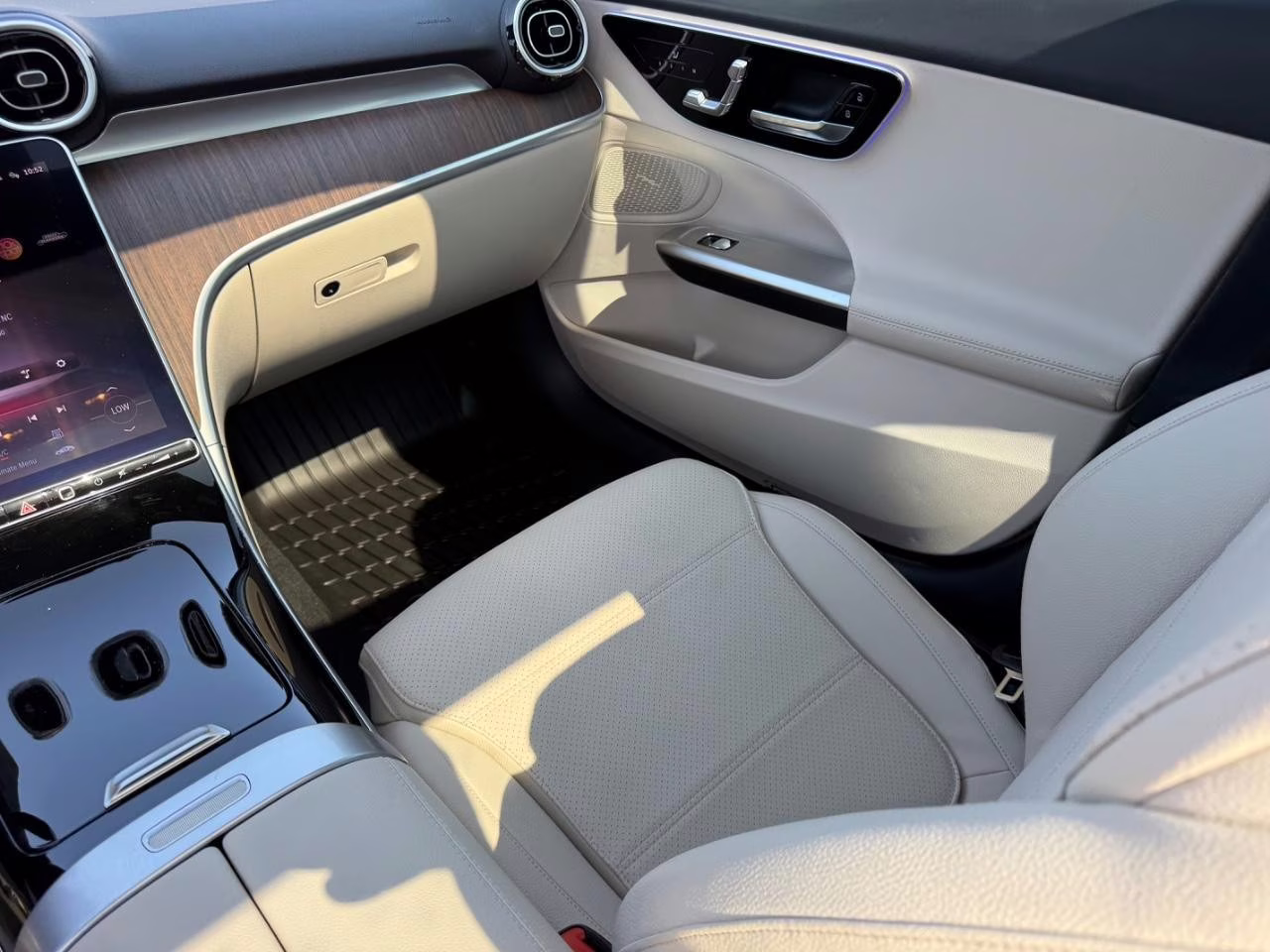 2025 Polar White Mercedes-Benz C-Class C 300 4MATIC AWD Sedan