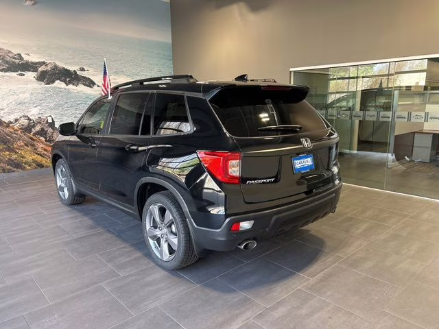 2019 Black Honda Passport Touring FWD SUV