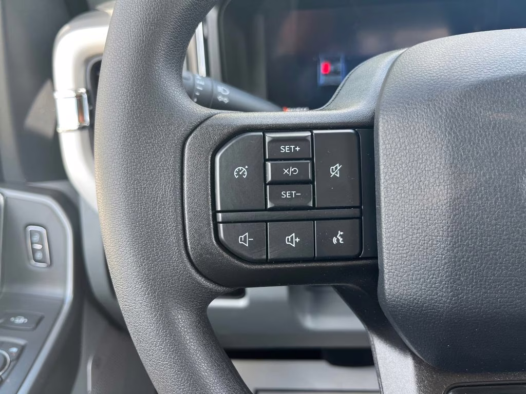 2026 Oxford White Ford Super Duty F-250 SRW XLT 4X4 Truck