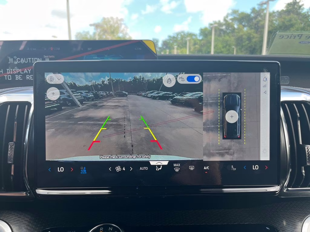 2026 White Ford Expedition Platinum 4X4 SUV