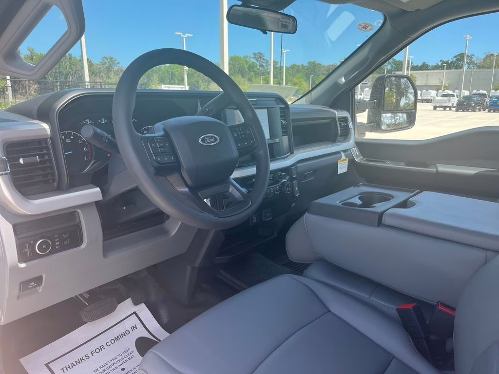 2026 Oxford White Ford Super Duty F-250 SRW XL RWD Truck