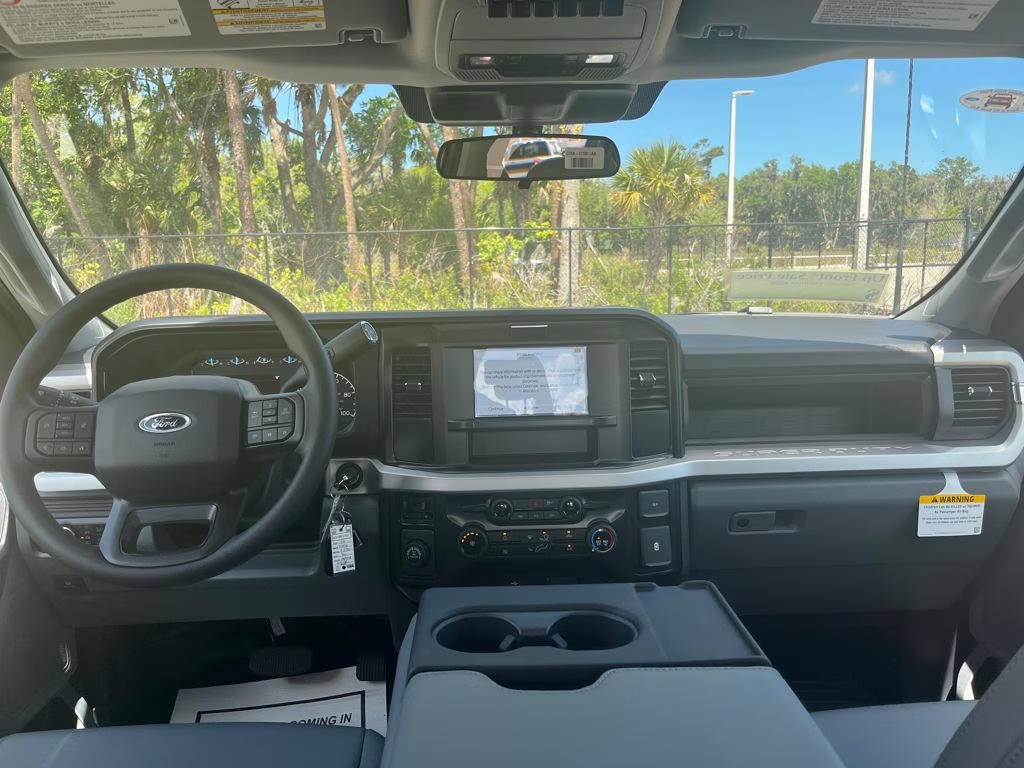 2026 Oxford White Ford Super Duty F-250 SRW XL RWD Truck