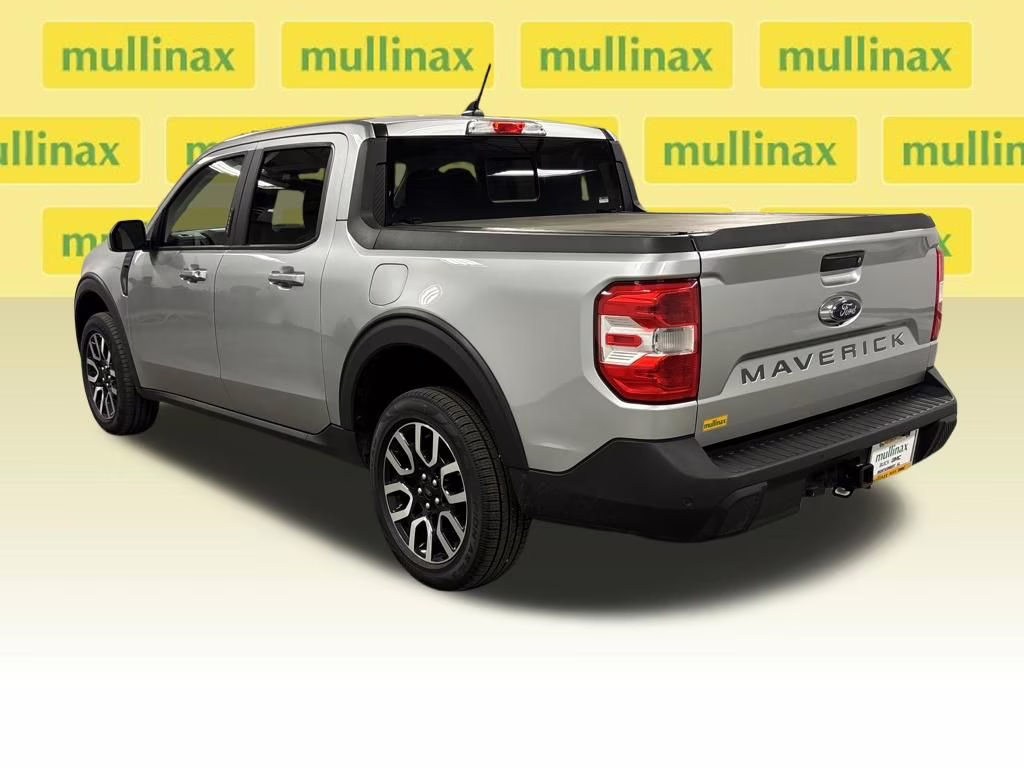 2022 Silver Metallic Ford Maverick Lariat FWD Truck