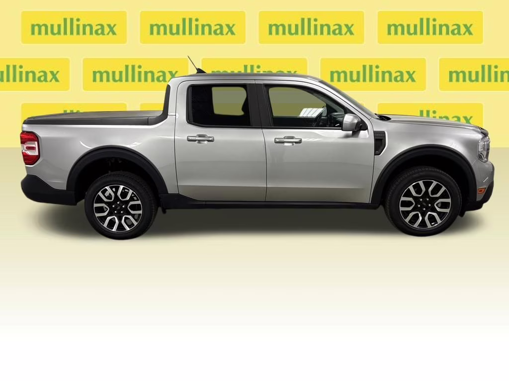 2022 Silver Metallic Ford Maverick Lariat FWD Truck