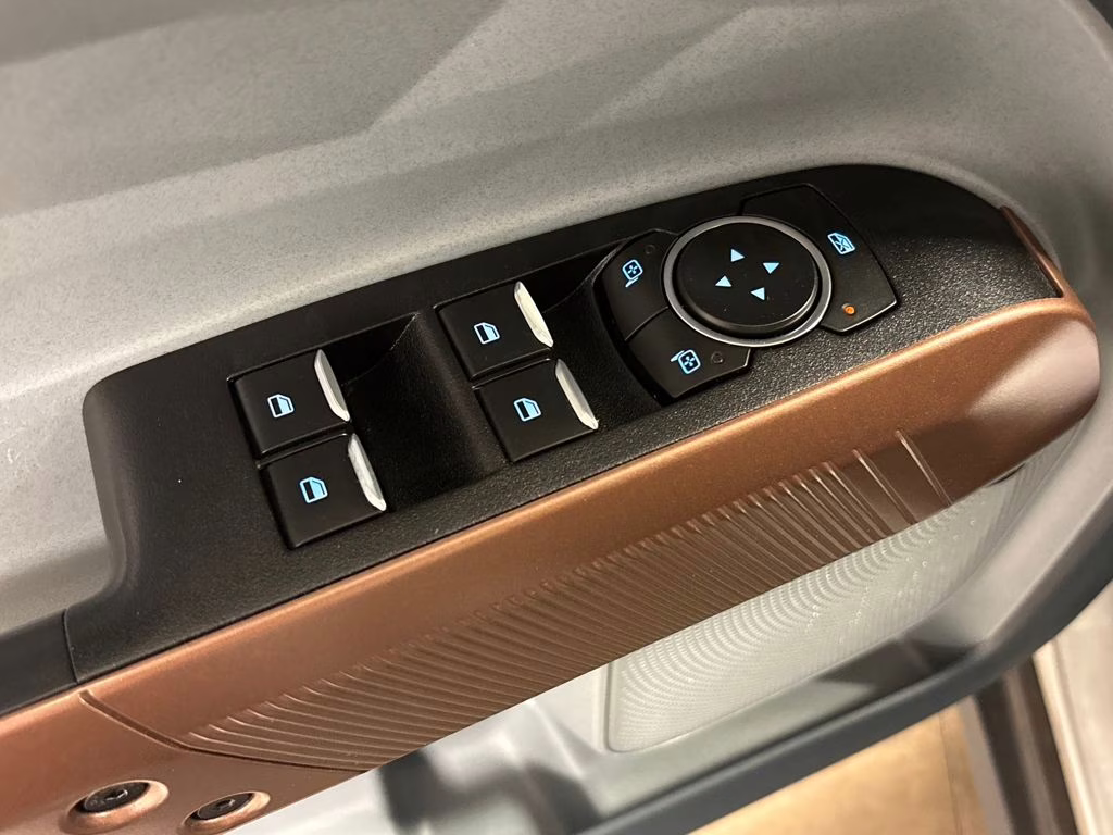 2022 Silver Metallic Ford Maverick Lariat FWD Truck