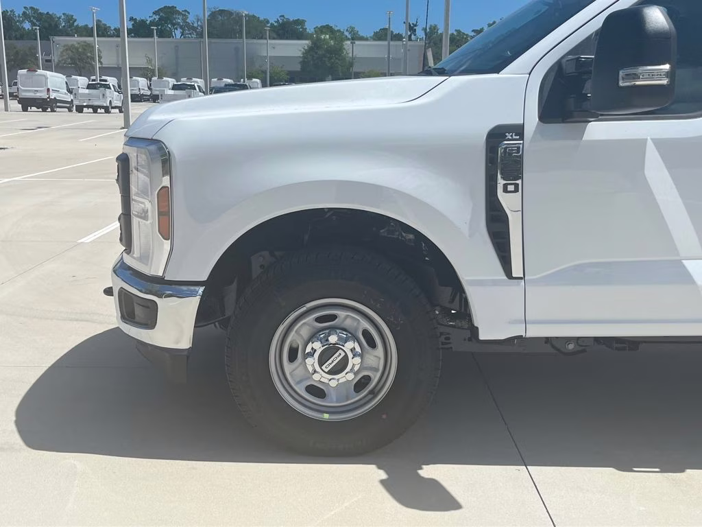 2026 Oxford White Ford Super Duty F-250 SRW XL RWD Truck