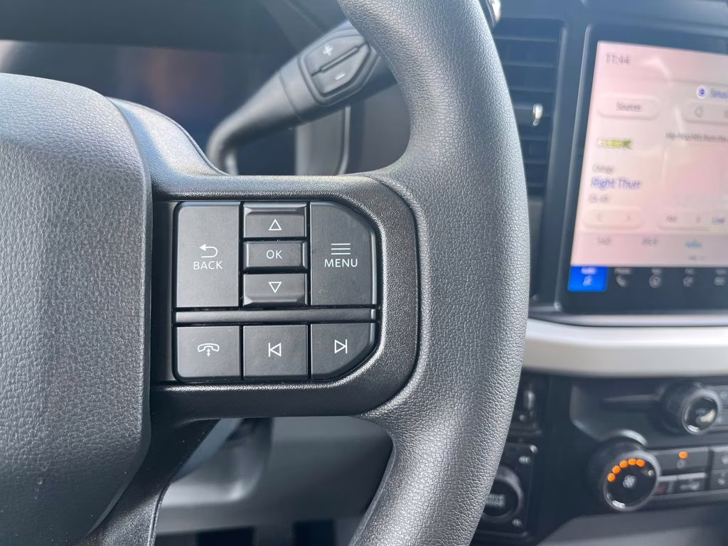 2026 Oxford White Ford Super Duty F-250 SRW XLT 4X4 Truck