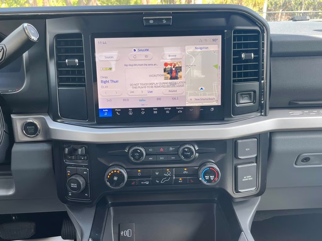 2026 Oxford White Ford Super Duty F-250 SRW XLT 4X4 Truck