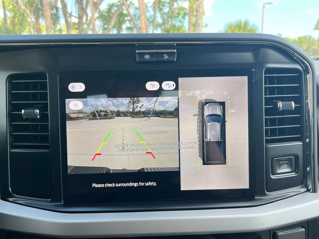 2026 Oxford White Ford Super Duty F-250 SRW XLT 4X4 Truck