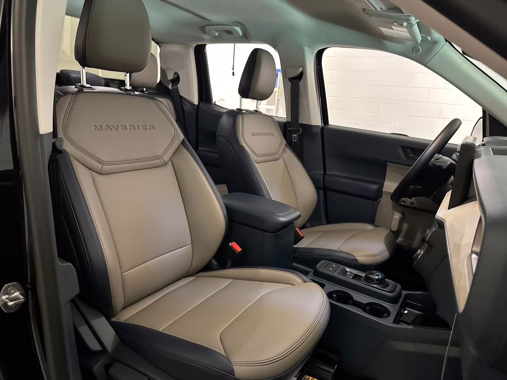 2026 Shadow Black Ford Maverick Lariat AWD Truck