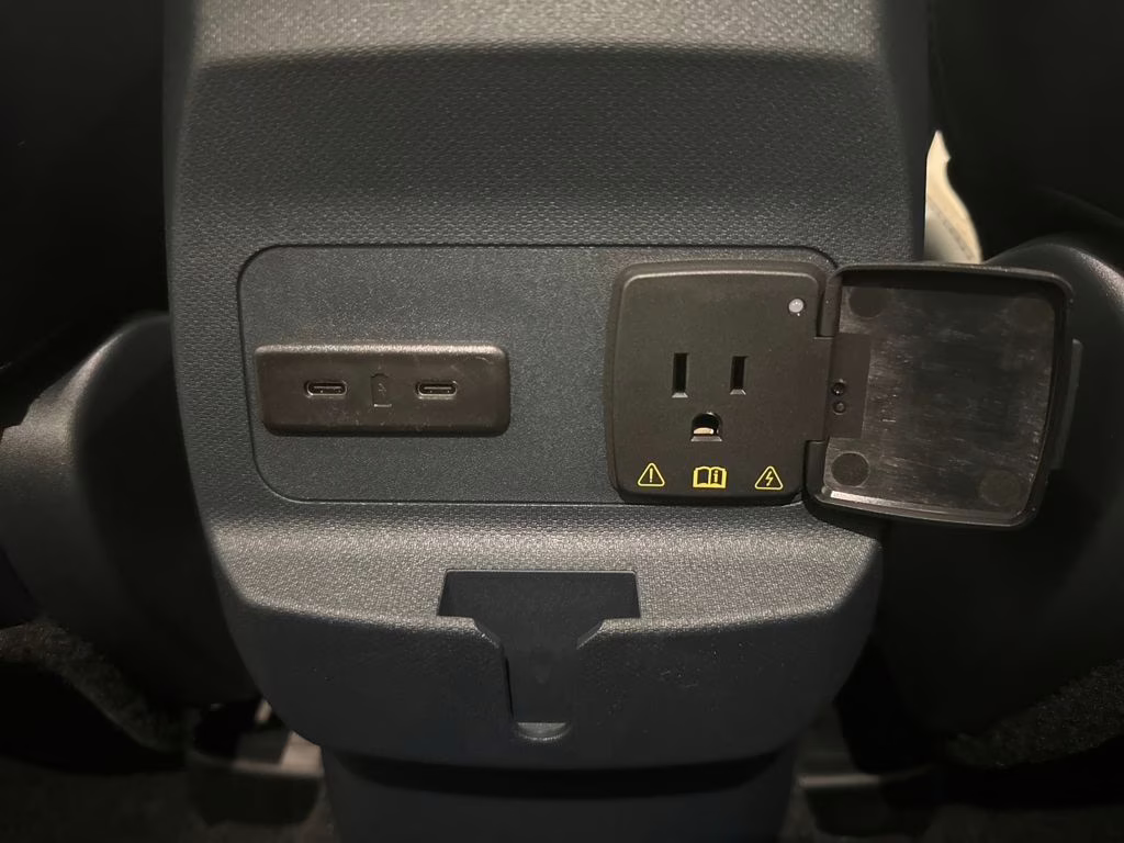 2026 Shadow Black Ford Maverick Lariat AWD Truck