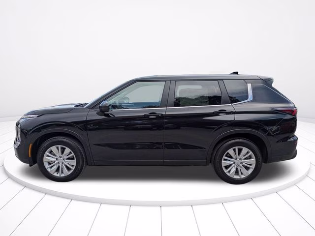 2026 Black Diamond Mitsubishi Outlander ES FWD SUV