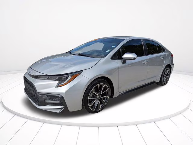 2022 Classic Silver Metallic Toyota Corolla SE FWD Sedan