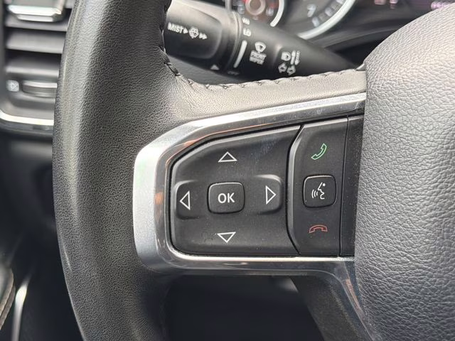 2024 Diamond Black Crystal Pearlcoat Ram 1500 Laramie RWD Truck