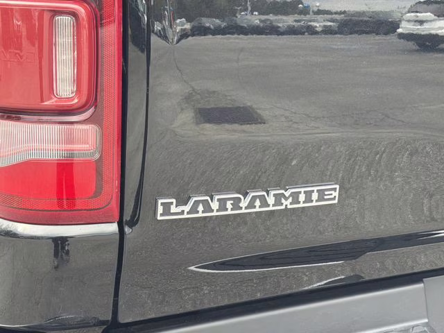 2024 Diamond Black Crystal Pearlcoat Ram 1500 Laramie RWD Truck