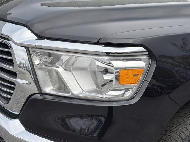 2024 Diamond Black Crystal Pearlcoat Ram 1500 Laramie RWD Truck