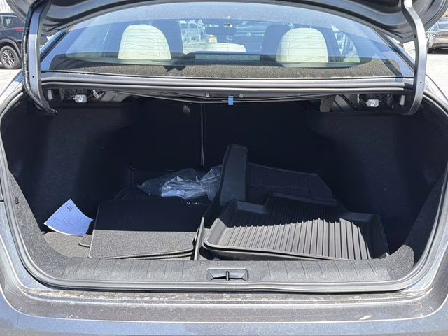 2026 Gun Metallic Nissan Sentra SL FWD Sedan