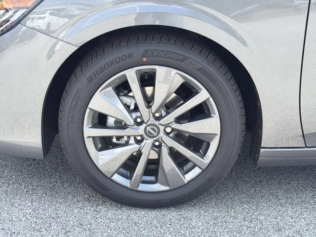 2026 Gun Metallic Nissan Sentra SL FWD Sedan