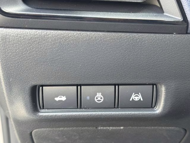 2026 Gun Metallic Nissan Sentra SL FWD Sedan