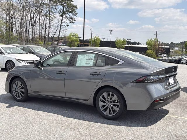 2026 Gun Metallic Nissan Sentra SL FWD Sedan