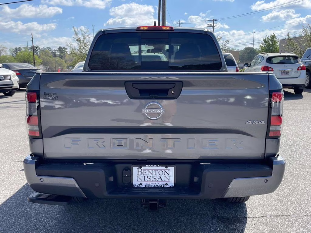 2026 Gun Metallic Nissan Frontier SV 4X4 Truck