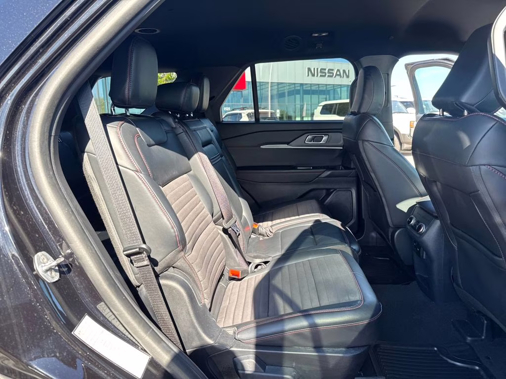 2025 Black Metallic Ford Explorer ST-Line 4X4 SUV