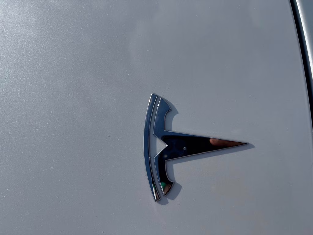 2021 Pearl White Multi-Coat Tesla Model Y Long Range AWD SUV