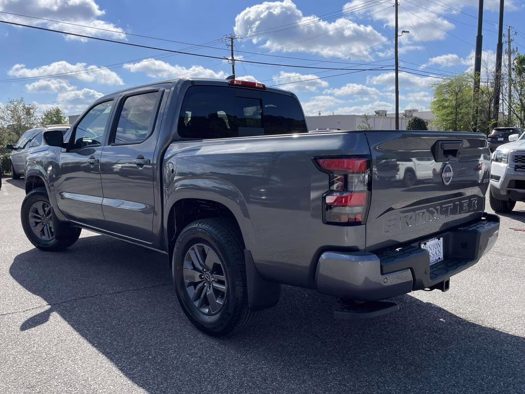 2026 Gun Metallic Nissan Frontier SV 4X4 Truck