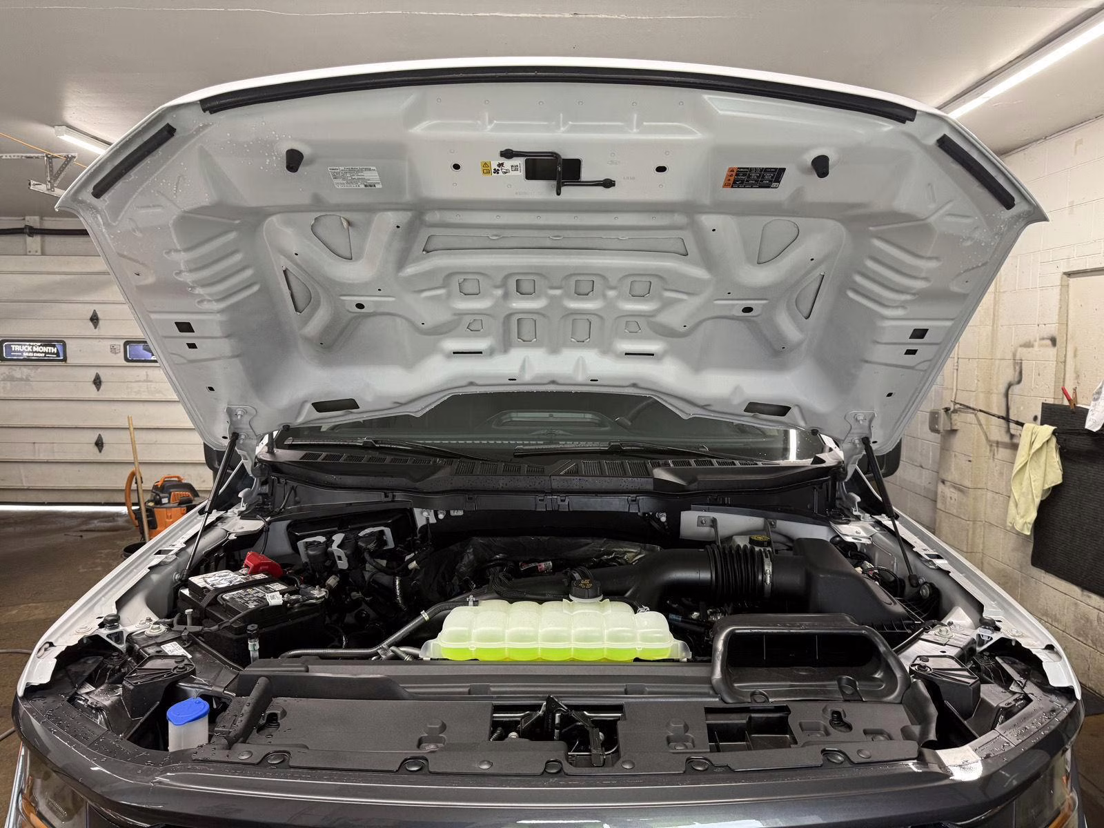 2026 Oxford White Ford F-150 STX 4X4 Truck