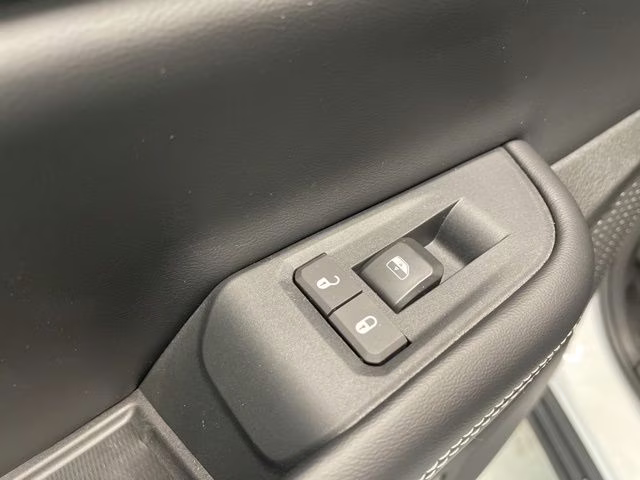 2026 Bright White Clearcoat Jeep Grand Cherokee Altitude 4X4 SUV