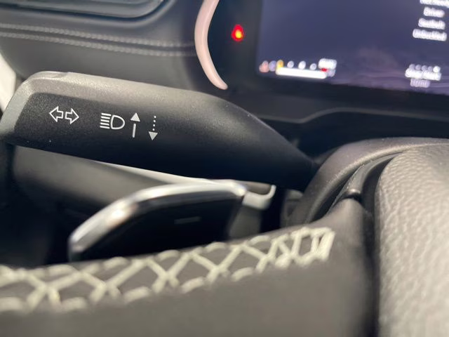 2026 Bright White Clearcoat Jeep Grand Cherokee Altitude 4X4 SUV