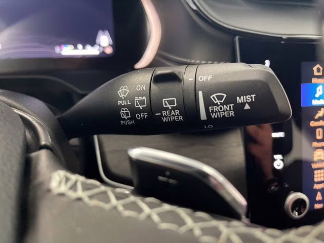 2026 Bright White Clearcoat Jeep Grand Cherokee Altitude 4X4 SUV