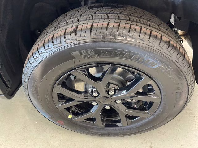 2026 Bright White Clearcoat Jeep Grand Cherokee Altitude 4X4 SUV