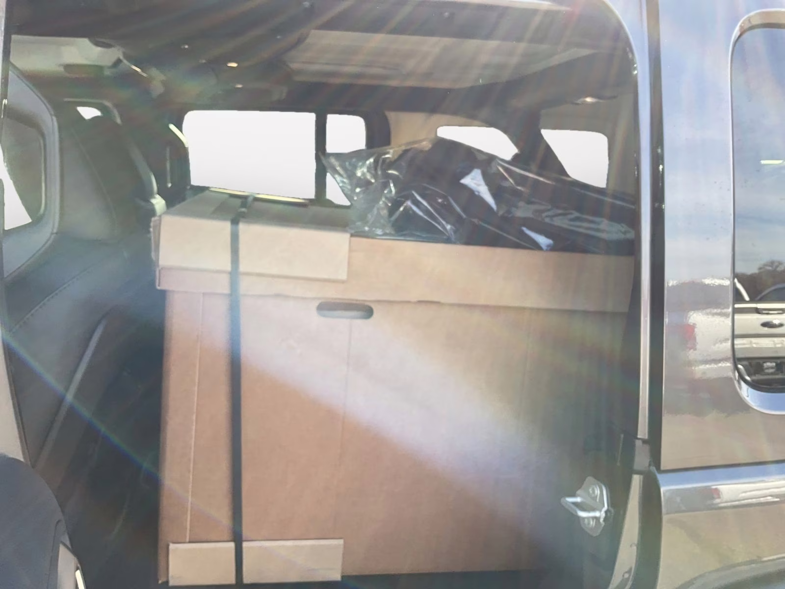 2026 Granite Crystal Metallic Clearcoat Jeep Wrangler Sahara 4X4 SUV