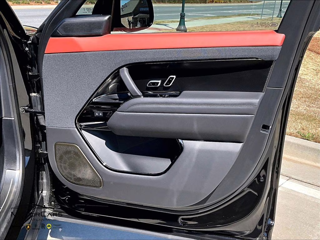 2024 Obsidian Black SV Bespoke Ultra Metallic Gloss Land Rover Range Rover Sport SV Edition One Obsidian Black AWD SUV