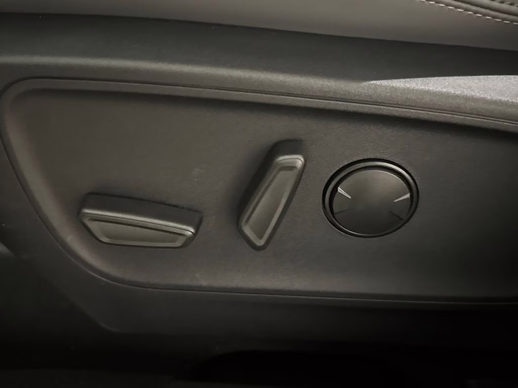 2026 Space White Metallic Ford Bronco Sport Badlands 4X4 SUV