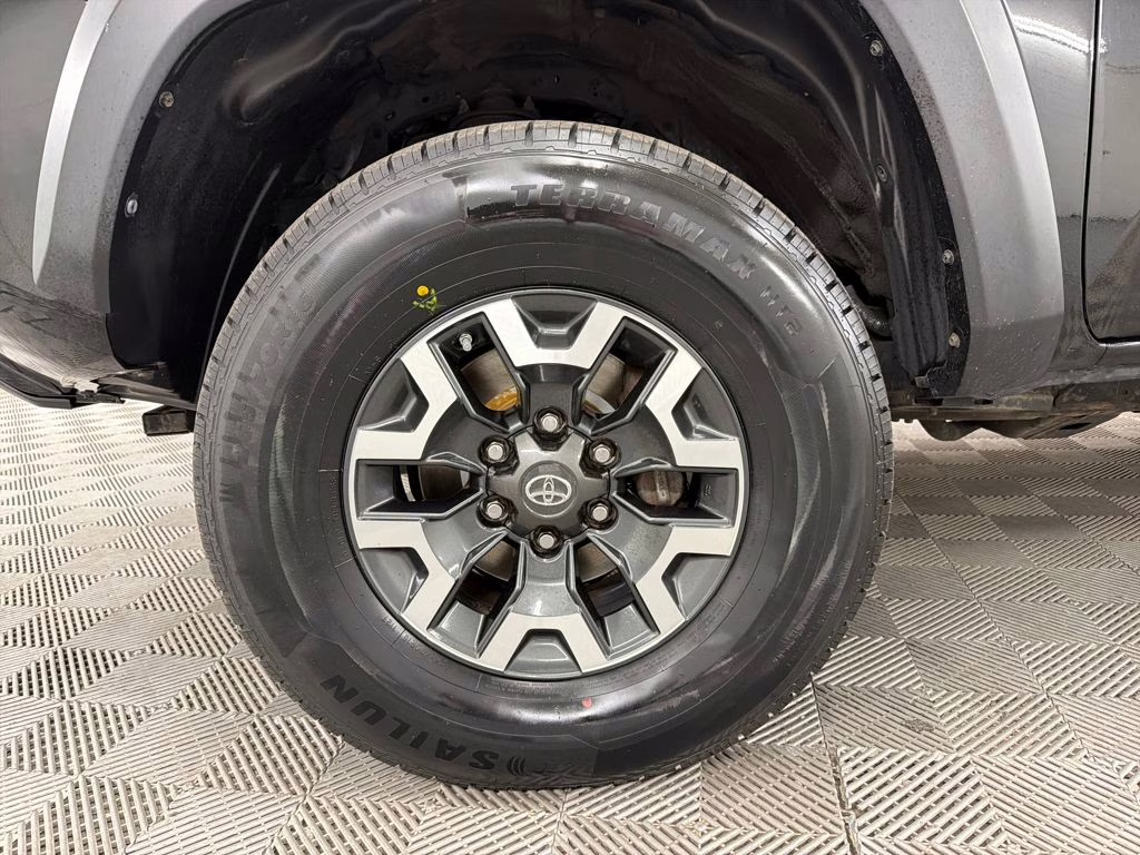 2020 Midnight Black Metallic Toyota Tacoma TRD Off-Road 4X4 Truck