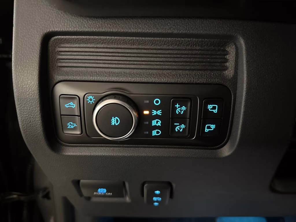 2026 Carbonized Gray Metallic Ford Super Duty F-250 SRW Lariat 4X4 Truck