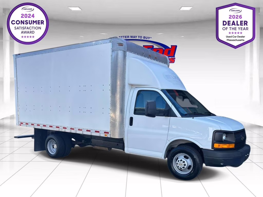 2016 Summit White Chevrolet Express 3500 Work Van RWD Truck