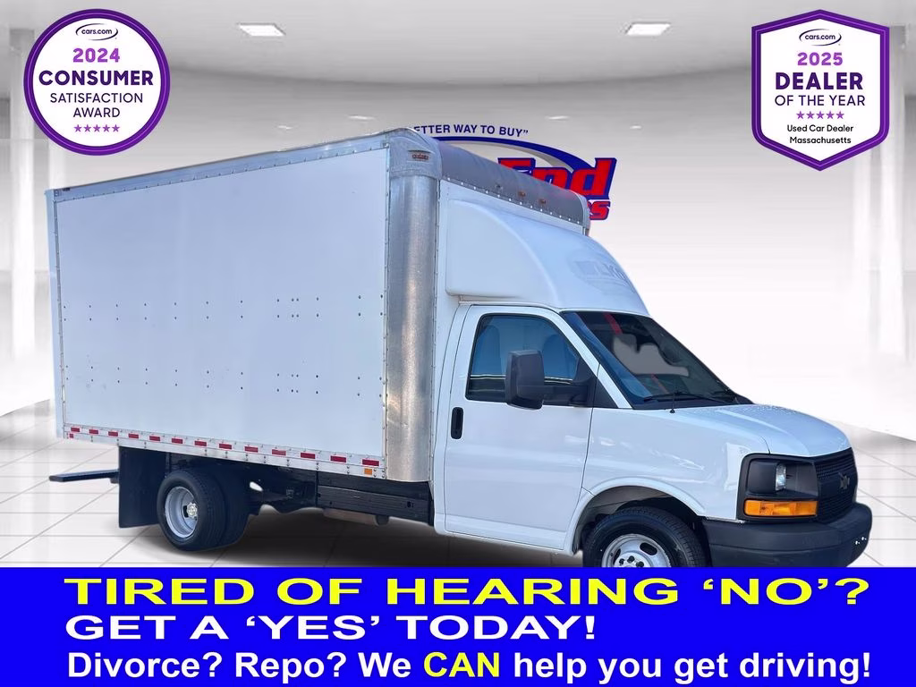 2016 Summit White Chevrolet Express 3500 Work Van RWD Truck