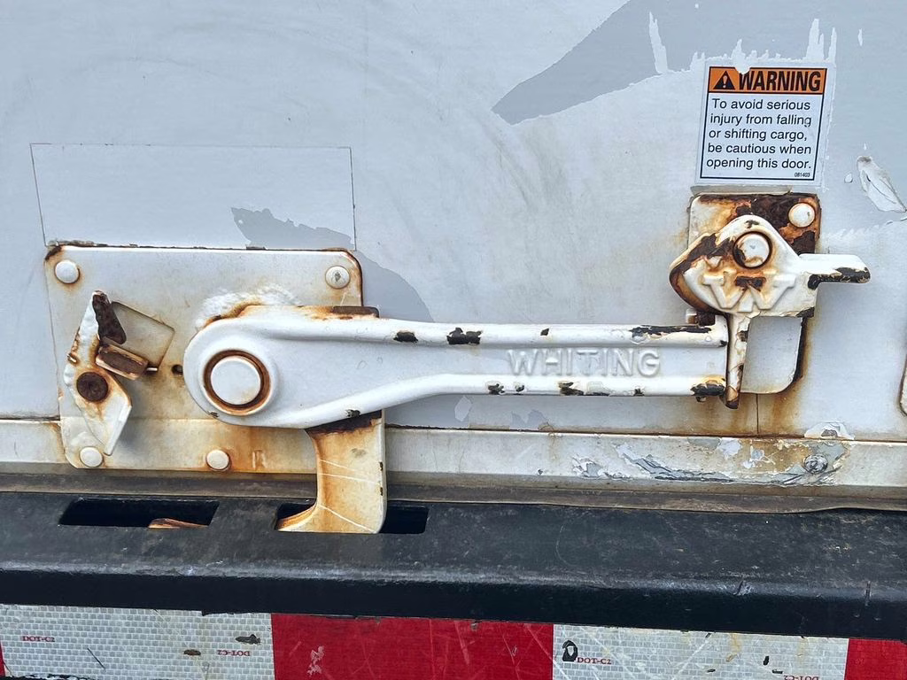 2016 Summit White Chevrolet Express 3500 Work Van RWD Truck