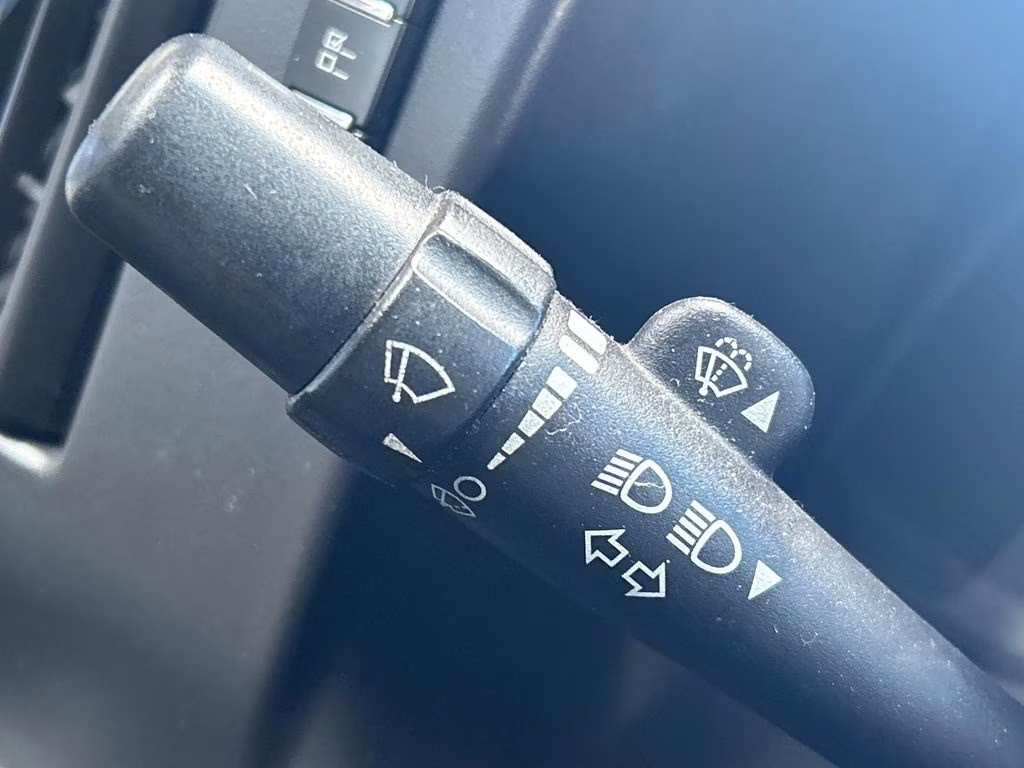 2016 Summit White Chevrolet Express 3500 Work Van RWD Truck