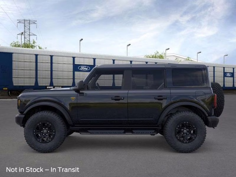 2026 Shadow Black Ford Bronco Badlands 4X4 SUV