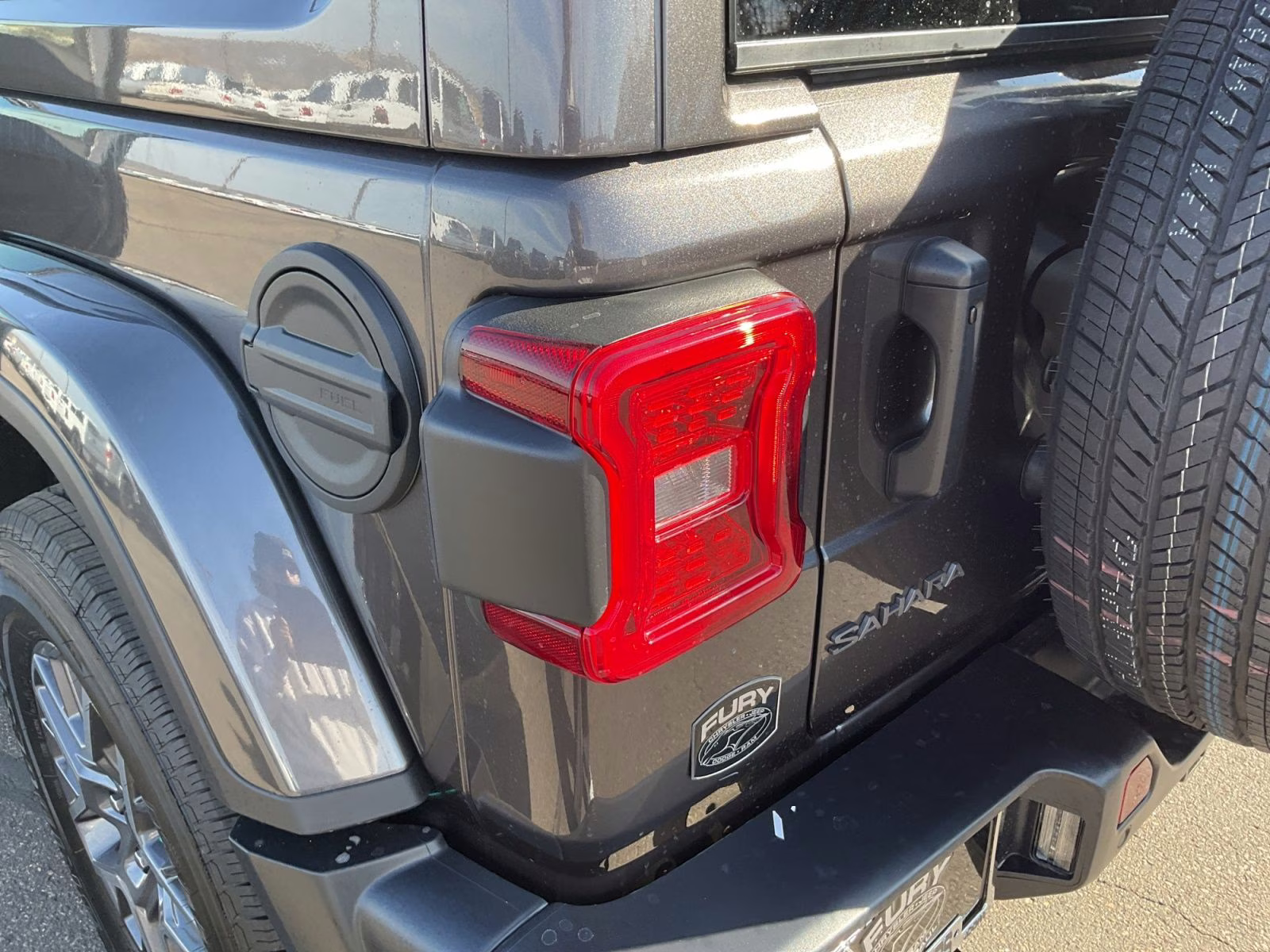 2026 Granite Crystal Metallic Clearcoat Jeep Wrangler Sahara 4X4 SUV