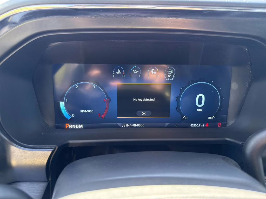 2024 Agate Black Metallic Ford Super Duty F-250 SRW Lariat 4X4 Truck